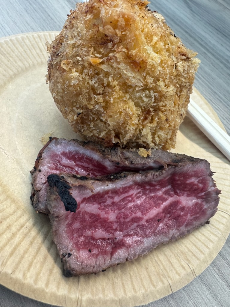 おやつにローストビーフ