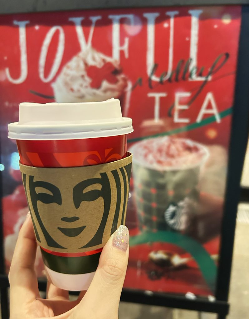 ホリデーのはじまりを告げる、ジョイフルメドレー。