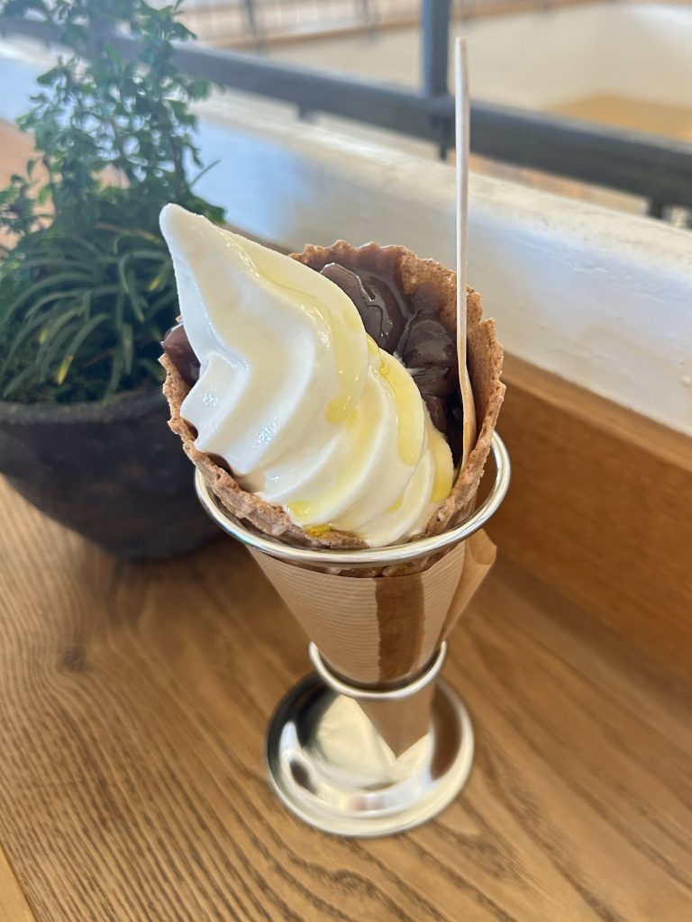 素材の余韻を楽しむ、たねやソフト。